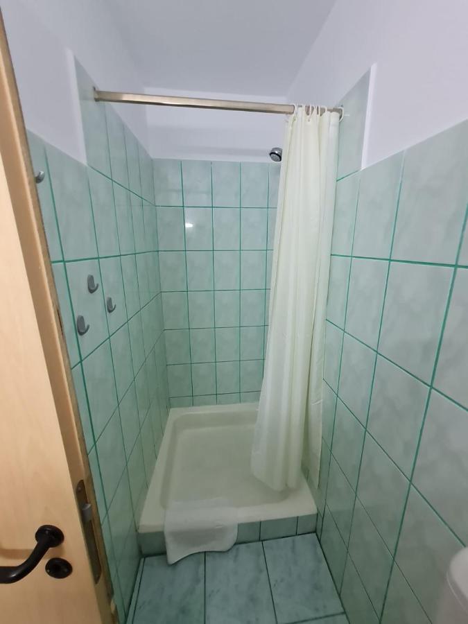 فندق Randunica Văliug المظهر الخارجي الصورة